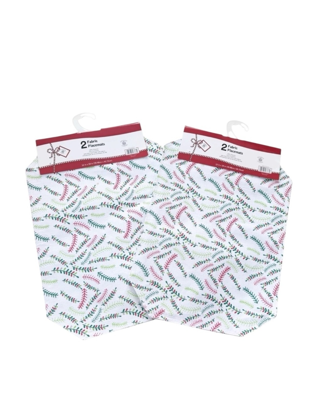 NWT Holiday Christmas White Green Red Table Placemats SET OF 4